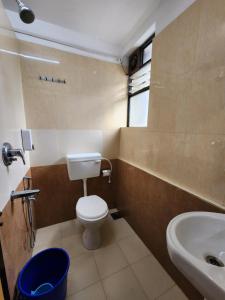 All Seasons Guest House I Rooms & Dorms