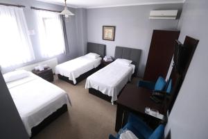Standard Twin Room room in Hotel Ipekyolu
