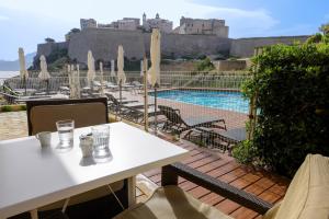 Hotels Hotel Saint Christophe : photos des chambres