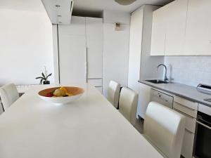 Appartements Cosy-piscine et vue mer a 1km de Monaco : photos des chambres