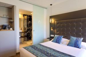 Hotels Hotel Saint Christophe : photos des chambres