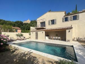 Maisons de vacances La Mirande a Lacoste : photos des chambres