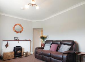 Farm View Cottage Castlerea by Trident Holiday Homes