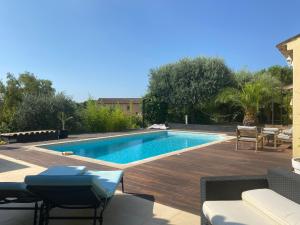 Détente à Lorgues avec piscine privée