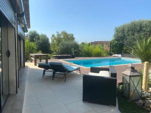 Détente à Lorgues avec piscine privée