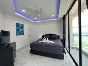 STUNNING BEACHFRONT VIEW LUXURIOUS Apartment 30