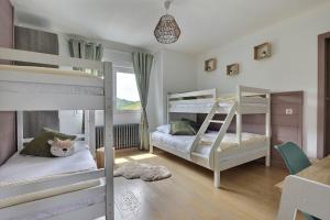 Maisons de vacances Gite Les Libellules - 4 etoiles - 12pers - Spa : photos des chambres