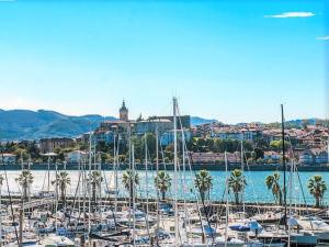 Appartements Appartement moderne a 300m de la plage avec terrasse et parking securise - FR-1-2-417 : photos des chambres