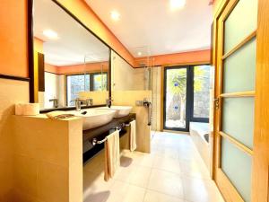 Villas Mamma Mia Sleeps 6 with Pool