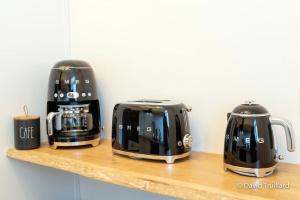 Appartements Suites Mana - MATAHINA avec VUE SUPERBE sur la Place DUCALE et Parking prive inclus : photos des chambres