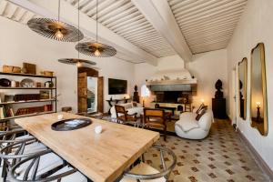 B&B / Chambres d'hotes La Chapelle sur la Sorgue : photos des chambres