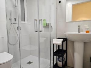 1A100 Moderno y acogedor by R2R Consulting