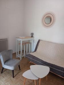 Appartements Studio Garrigue : photos des chambres