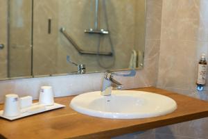 Hotels Hotel Saint Christophe : photos des chambres