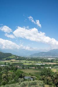 Peaceful Luxury Farmhouse - Stunning Alps Views