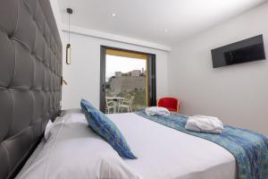 Hotels Hotel Saint Christophe : photos des chambres