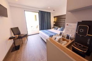 Hotels Hotel Saint Christophe : photos des chambres