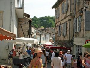 Maisons de vacances Holiday home in Montaigu-de-Quercy with garden : photos des chambres