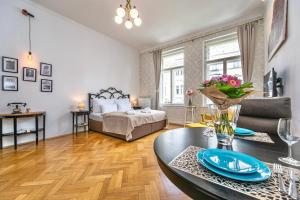 Studio - Parizska room in The Old Town Square & Parizska Apartments