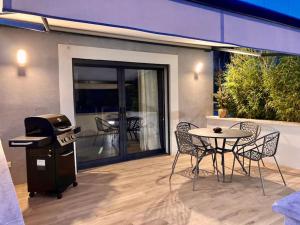 Maison avec ses 2 terrasses et sa piscine