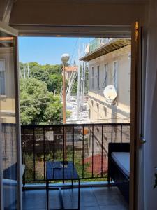 Apartment with view on city marine