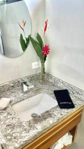 Sharma Costa Rica - Hawk Casita