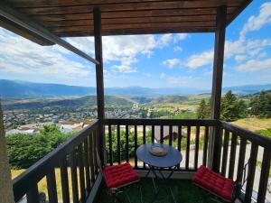 Appartements LES BALCONS DU SOLEIL L OURSON : photos des chambres