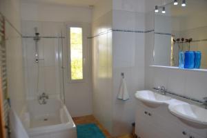 Villas Le prieure St Loup : photos des chambres