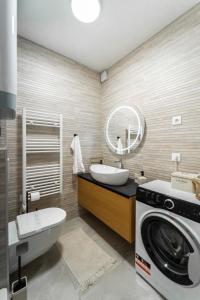 Apartment Skyline Retreat