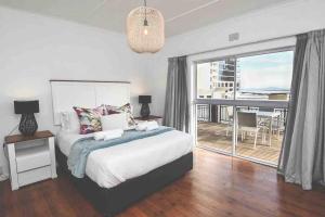 6 Culemborg Court, 5 Culemborg Street, Strand, Cape Town