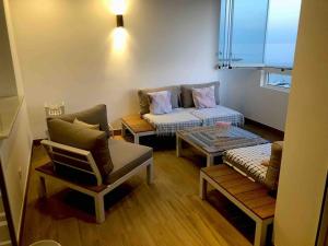 Estepona Puerto Ideal Location