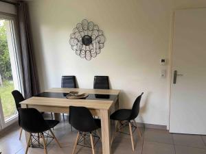 Appartements Appartement deux chambres avec Jardin 20 mn disneyland proche Paris et Roissy cdg : photos des chambres