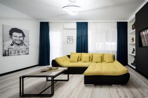 Backyard Jacuzzi House