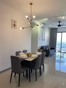 100Mbps DesaPark MontKiara Publika Mitec Kepong Menjalara Segambut 7Pax - Kampong Bangkong