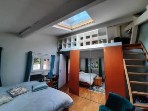 Appartements Loft en duplex 270 m2 & Jardin patio terrasse sauna : photos des chambres