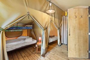 Campings Camping Le Damier : photos des chambres