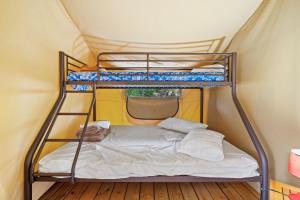 Campings Camping Le Damier : photos des chambres