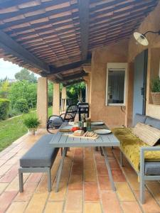 Maisons de vacances Villa de charme, avec piscine, 6 personnes : photos des chambres