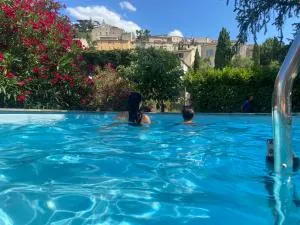 La roseraie Bonnieux - 卢马罕