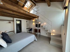 Junior Suite with Pool View