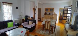 Krapche House