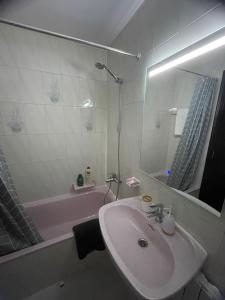 Apartamentos Demar Luis Casais