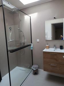 B&B / Chambres d'hotes Les granges du chiron : Maison 3 Chambres