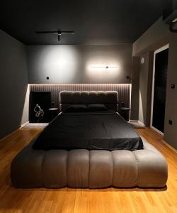 Demo Apartments Black