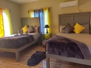 Cambridge mi casa ur casa with pool and beach access