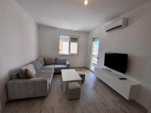 JEET Apartments Shengjin Beach
