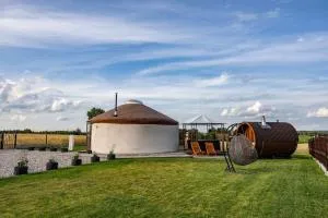 Jurtowe Wzgórze Glamping - 斯塔勒亚布伦基