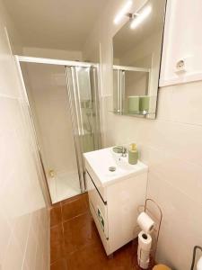 Beautiful Apartment near Carcavelos Beach