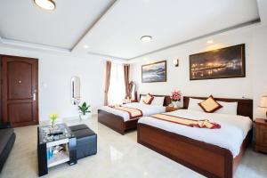 Phòng Gia Đình Có Ban Công (Family Room with Balcony)