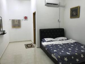 Julia Homestay Taman Tasik Utama MiTC